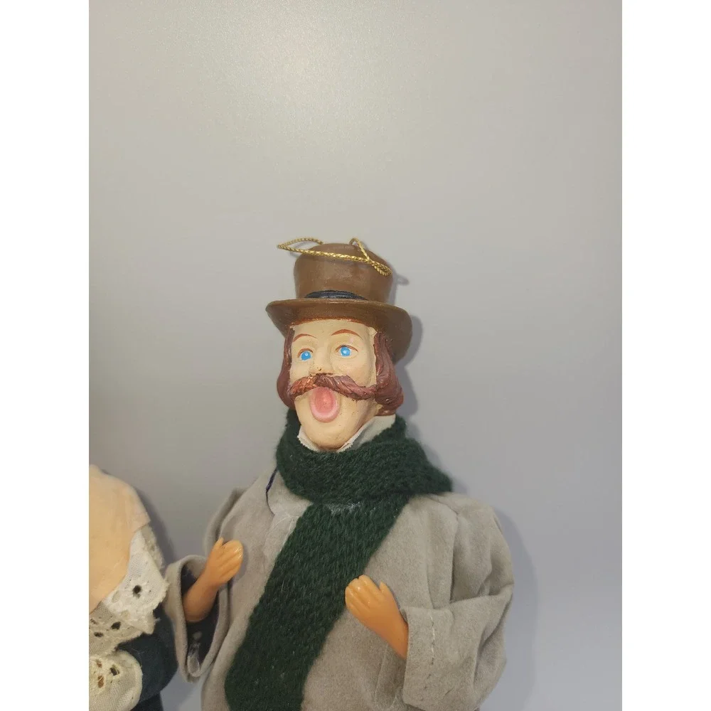 Vintage Victorian Christmas Caroler Figurines Man Woman Set 10 In Holiday Decor